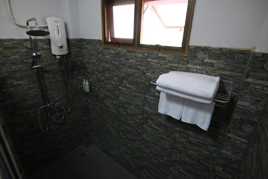 Little-Teak Homestay Чиангмай Екстериор снимка