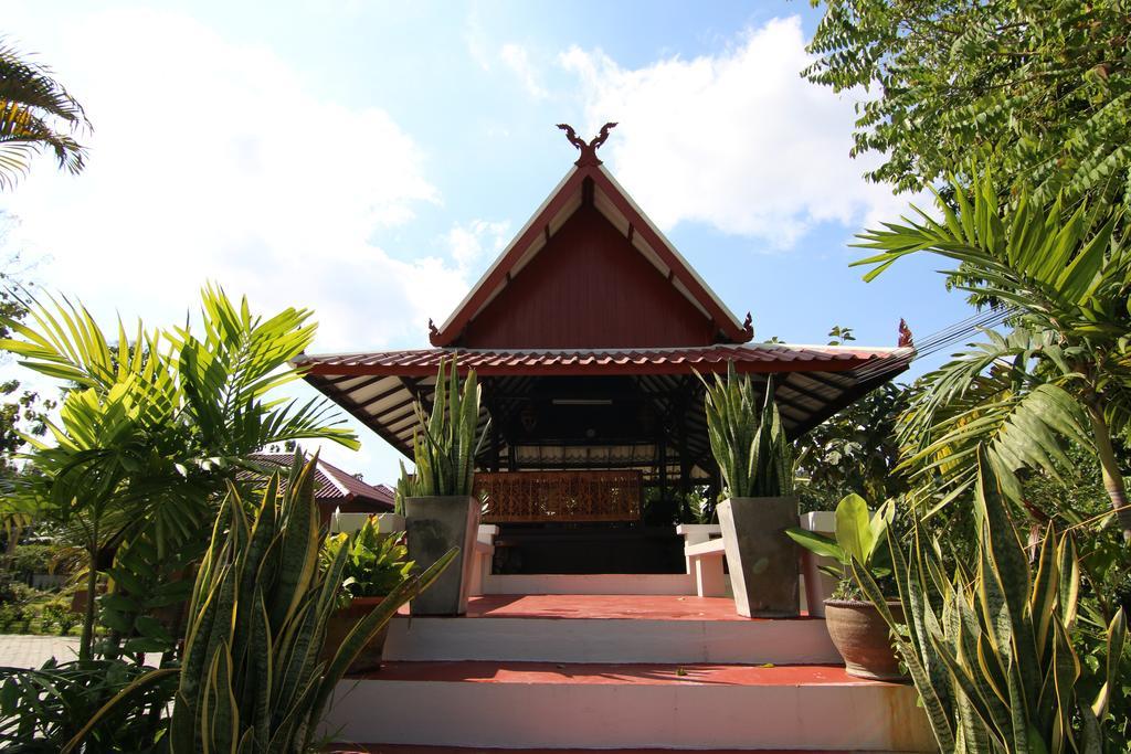Little-Teak Homestay Чиангмай Екстериор снимка